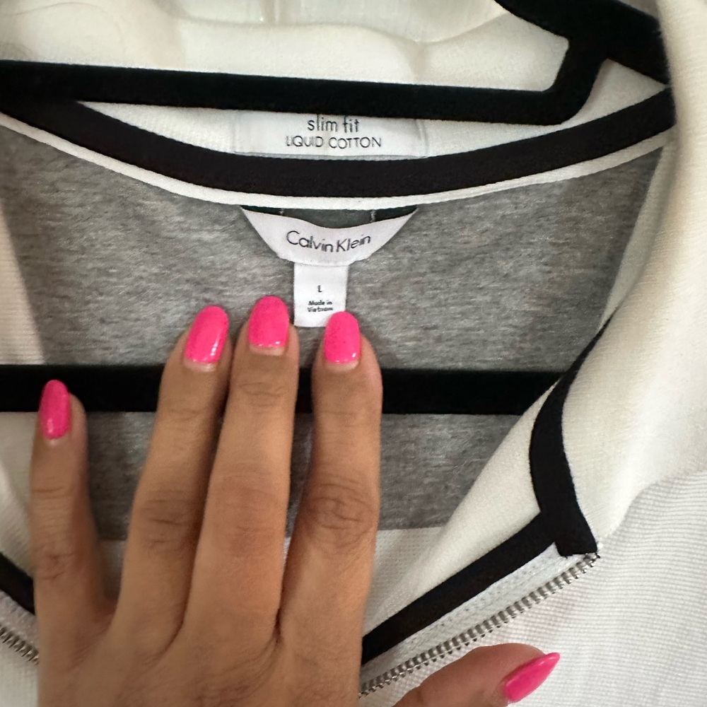 Beautiful Calvin Klein collared shirt